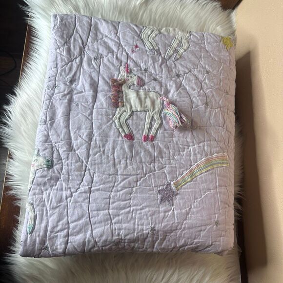 Pottery Barn Kids Rainbow Unicorn Quilt Lavender Purple Size Twin - Picture 2 of 13